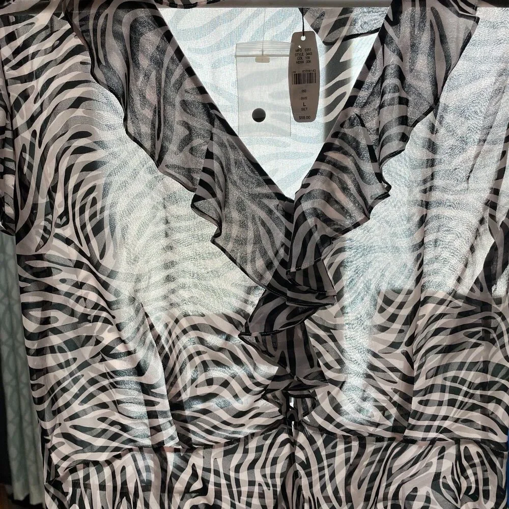 Victoria's Secret Womens L Short Sleeve Ruffled V Neck Sheer Top **READ**